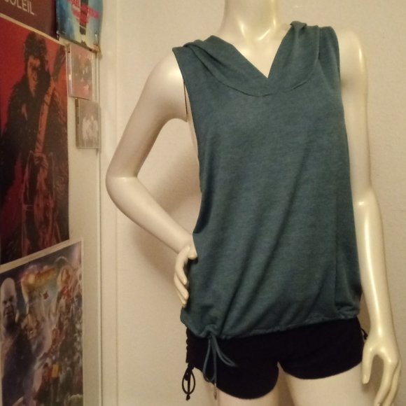 Victoria Secret Hoody tank - Picture 10 of 16